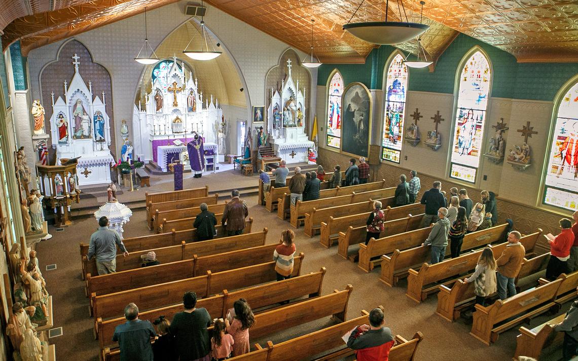 Catholics fighting bill requiring priests report child abuse