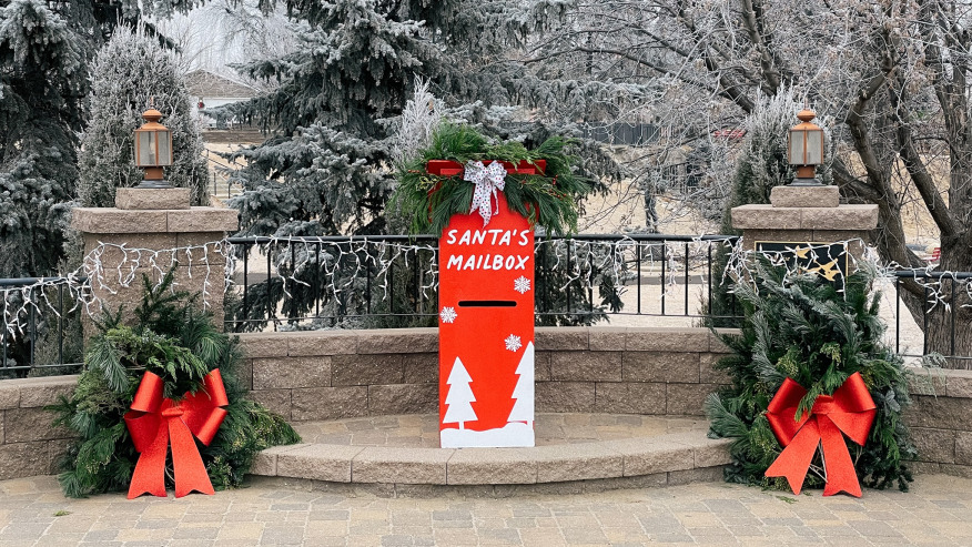 Santa’s mailbox arrives at Scandinavian Heritage Park
