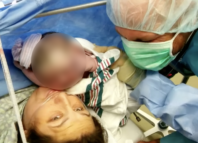 Pregnant woman gave birth and screamed in disbelief after seeing her baby, ‘then doctors revealed the stunning truth’!